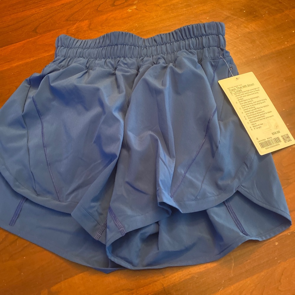 BRAND NEW Lululemon Tracker Short 5” BLUE SIZE 4